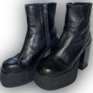 Steve Madden Platform Black Boots Size 8